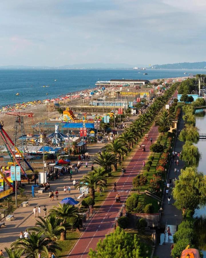 Orbi City Batumi Exterior photo
